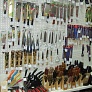 Ножи, наборы ножей на подставках, столовая навеска и столовые приборы