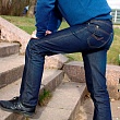 Классические мужские джинсы синего цвета