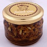 Ядра грецких орехов в меду